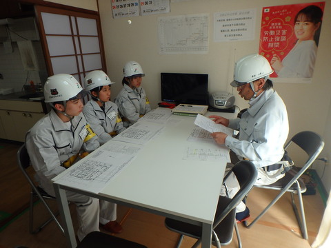 PC103021.JPG